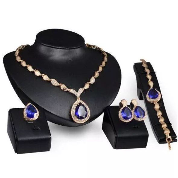 SET DE BIJUTERII YELLTY